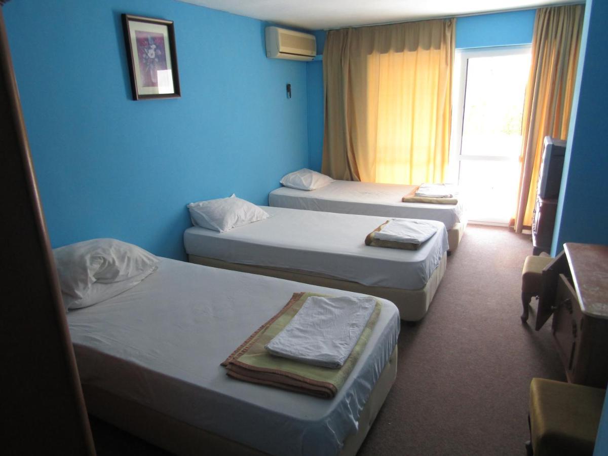 Hostel Papagal Varna Ngoại thất bức ảnh