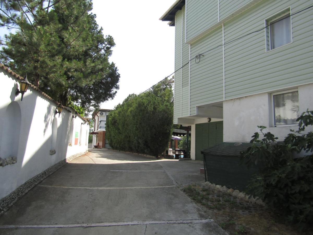 Hostel Papagal Varna Ngoại thất bức ảnh