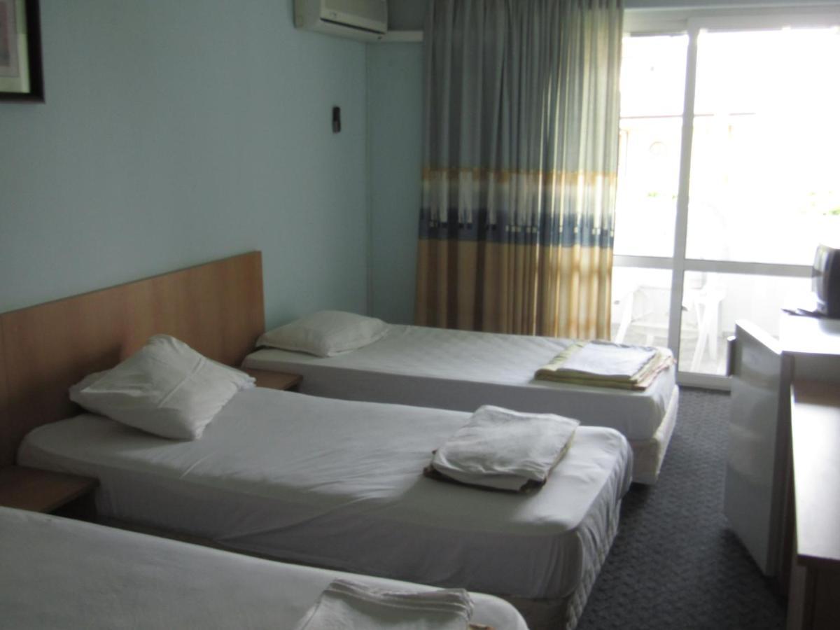 Hostel Papagal Varna Ngoại thất bức ảnh