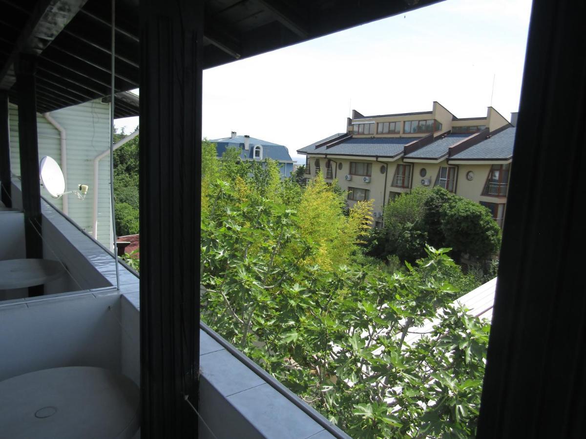 Hostel Papagal Varna Ngoại thất bức ảnh