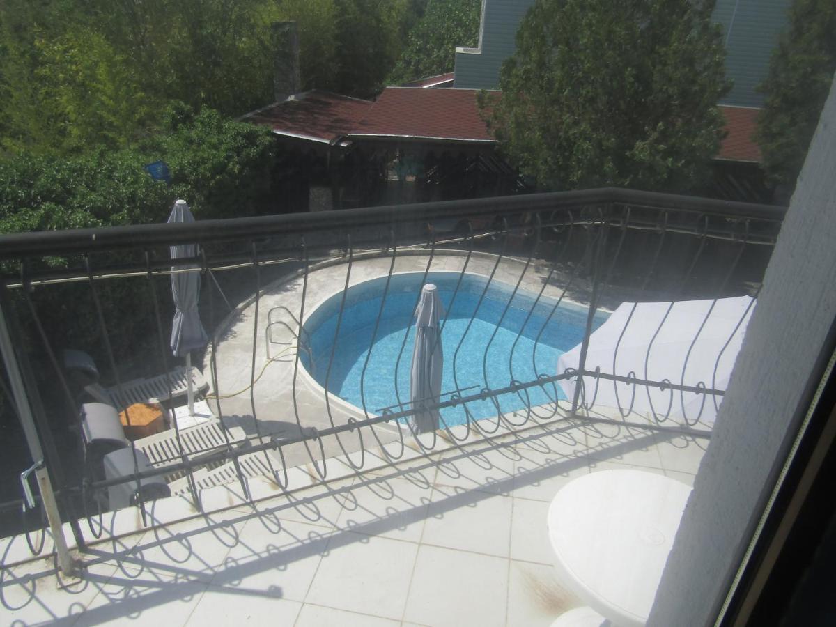 Hostel Papagal Varna Ngoại thất bức ảnh