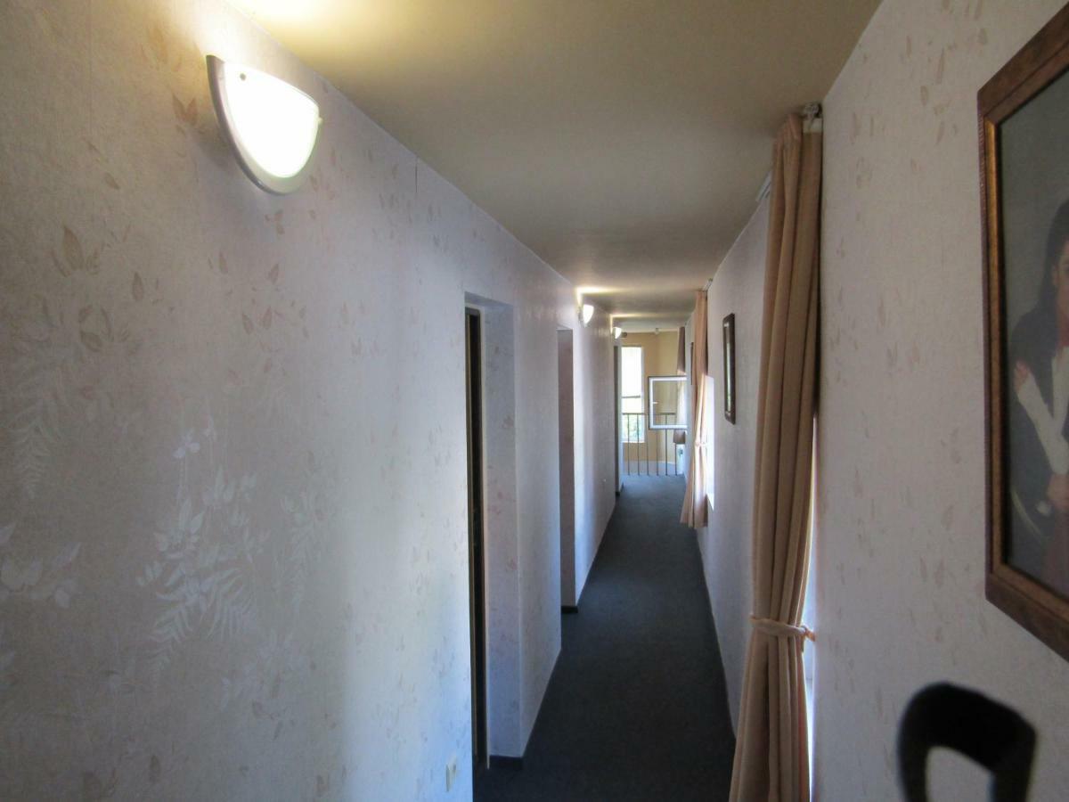 Hostel Papagal Varna Ngoại thất bức ảnh