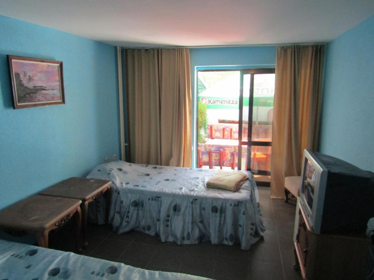 Hostel Papagal Varna Ngoại thất bức ảnh